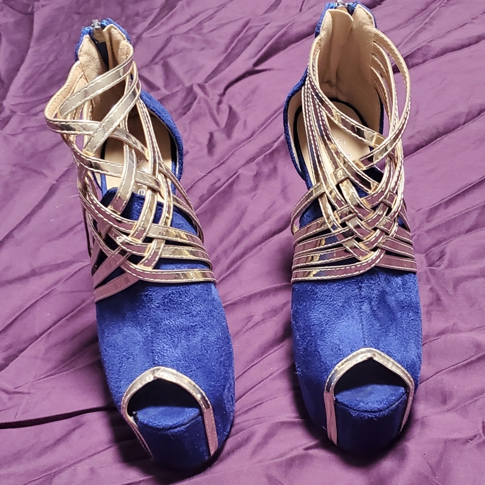 New Navy and gold booties size 10 - Picture 3 of 5